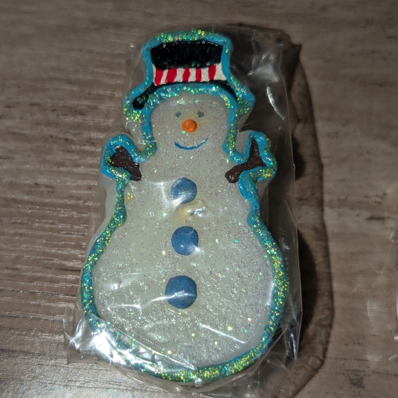 Floating Christmas Candles - Picture 3 of 7